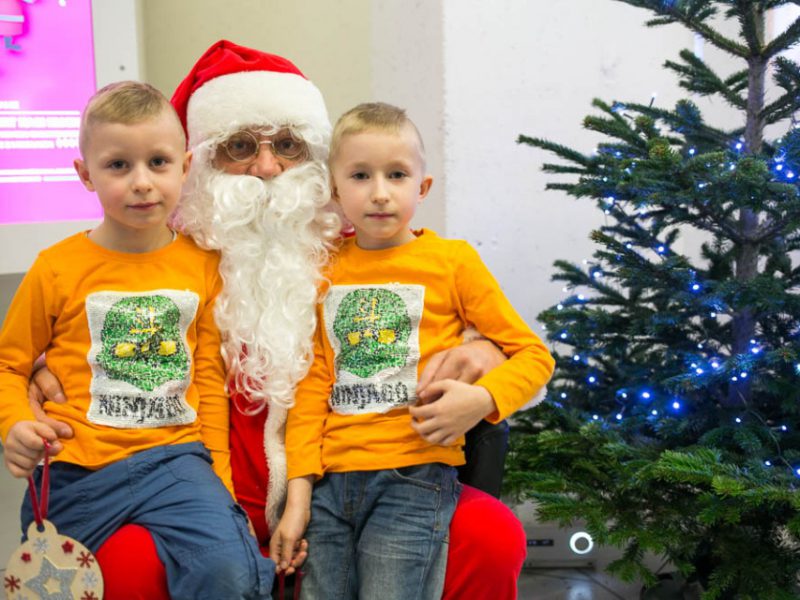 Muzyczne Mikołajki z Kasią Klich i jej "Bajkową drużyną"