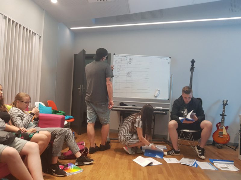 MŁODY REALIZATOR DŹWIĘKU - warsztaty w Edukacyjnym Studio Nagrań