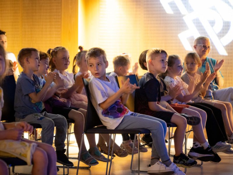Mała Akademia Instrumentów z Karoliną Stelmachowską, fot. S. Mielnik
