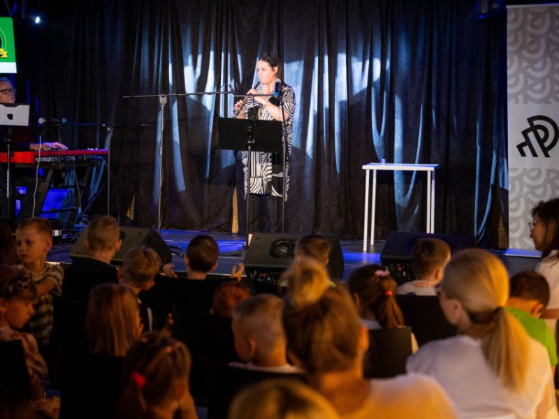 Mała Akademia Instrumentów z Karoliną Stelmachowską, fot. S. Mielnik